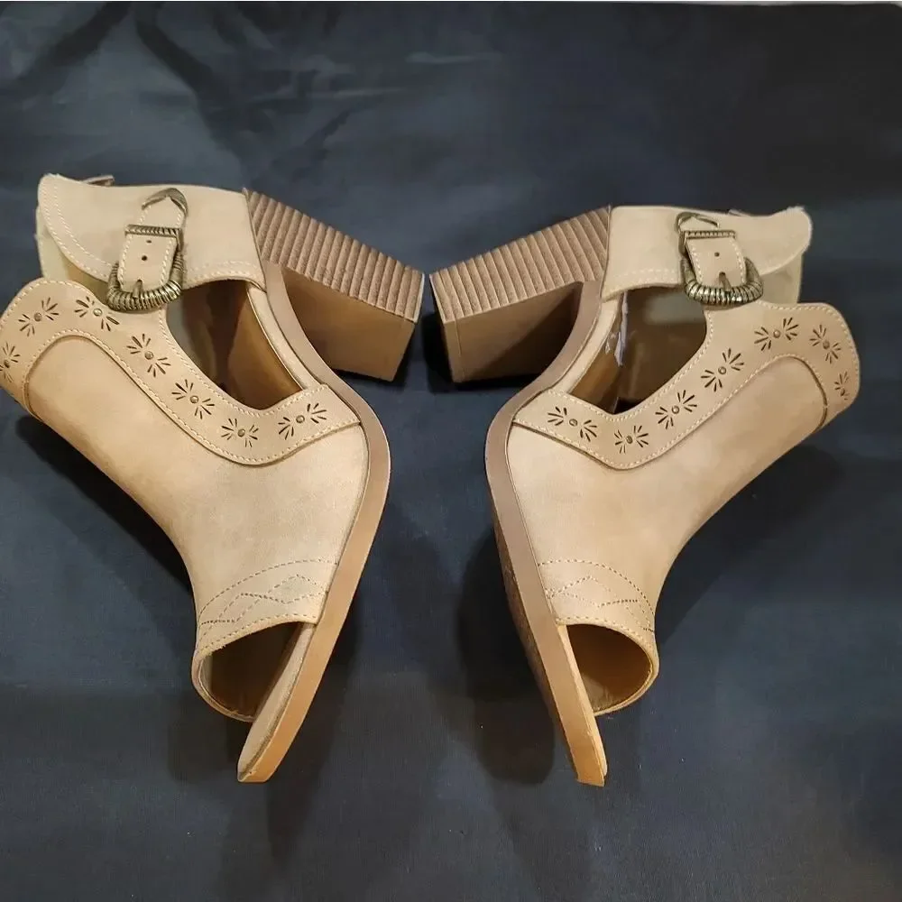 BRAND NEW JELLYPOP MEMORY FOAM STACKED HEEL BOOTIES
